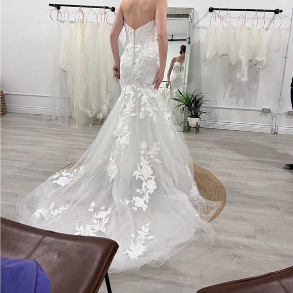 Size 6 Rebecca Ingram- Hattie. Altered to a size 4. - Picture 2 of 4